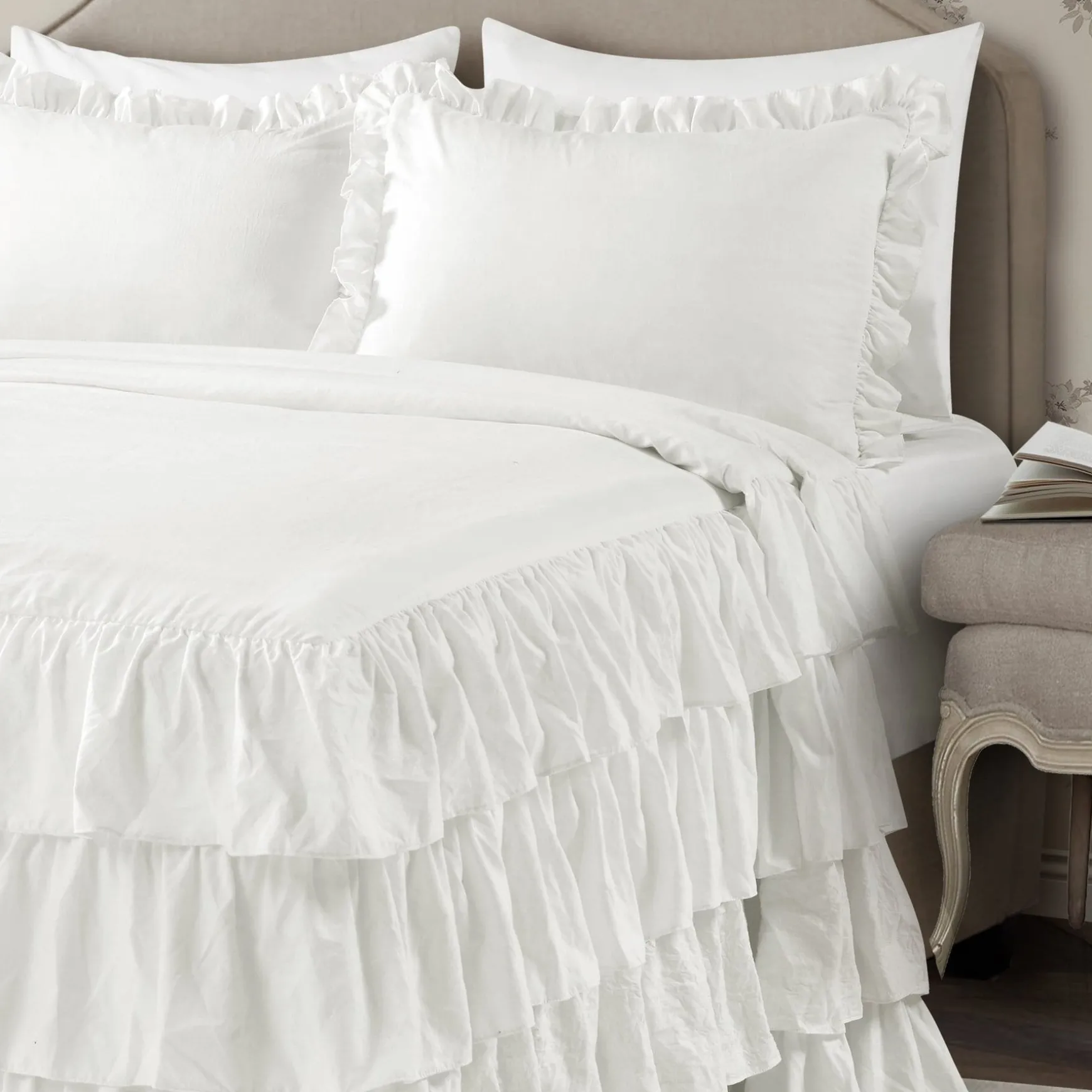Allison Ruffle Skirt Bedspread Set