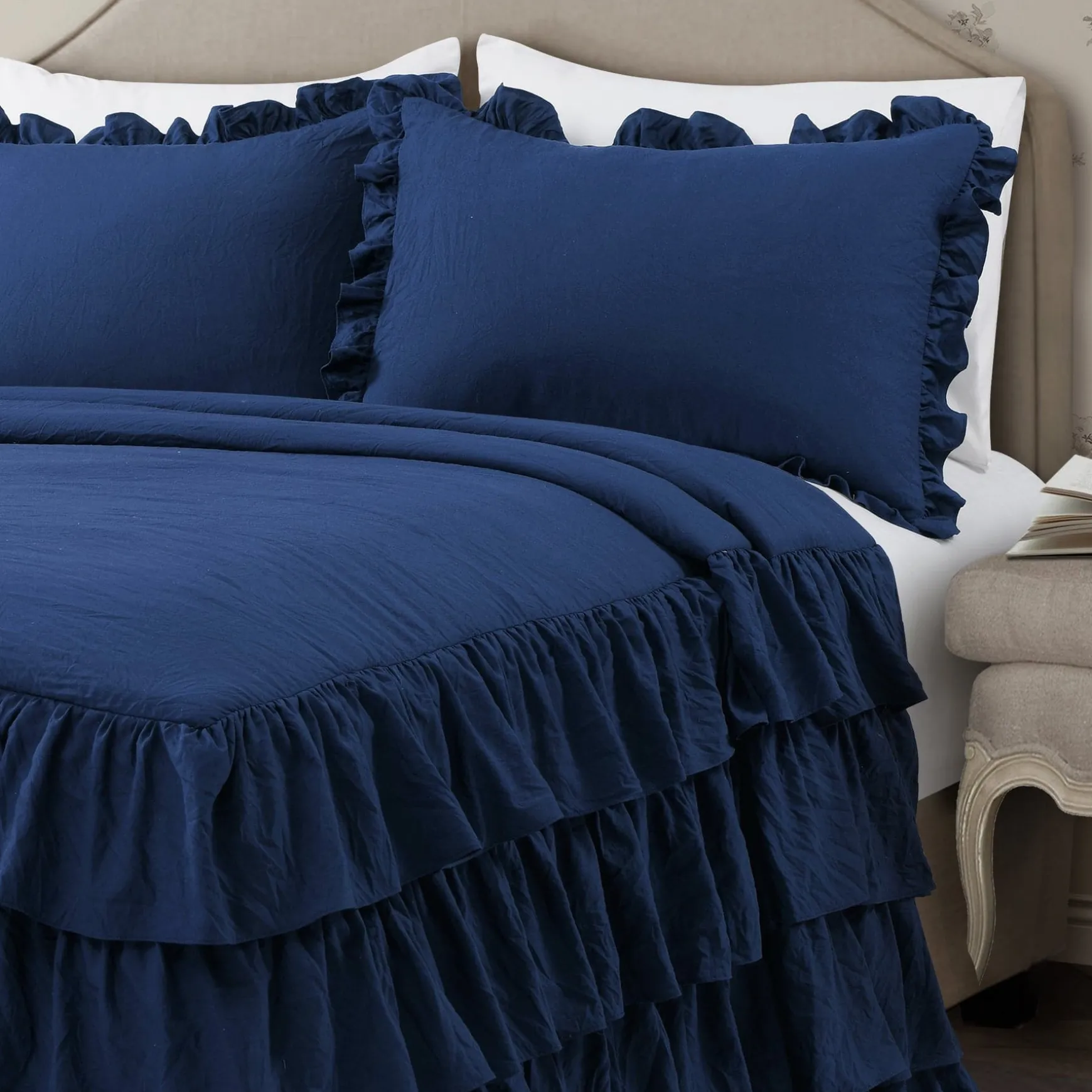 Allison Ruffle Skirt Bedspread Set