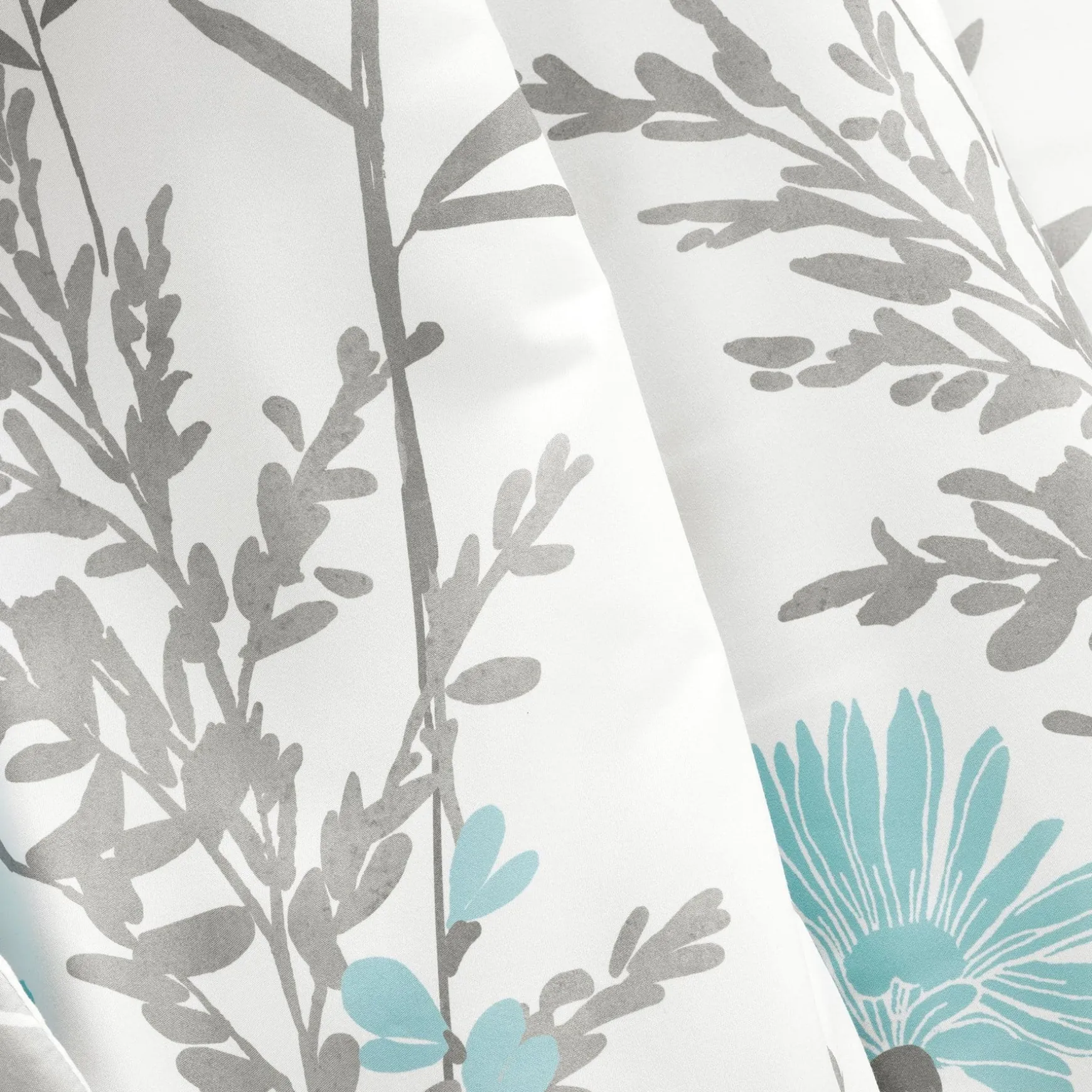 Aprile Reversible Throw