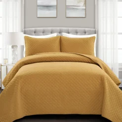 Ava Diamond Oversized Cotton Quilt Set