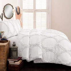 Avon 3 Piece Comforter Set