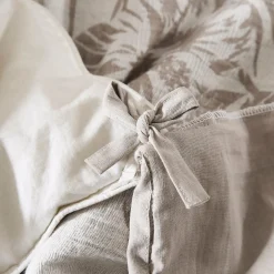 Bali Tropical Leaves Gauze Jacquard Duvet Cover Set