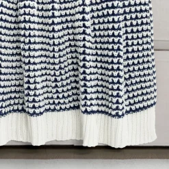 Chic And Soft Knitted Throw