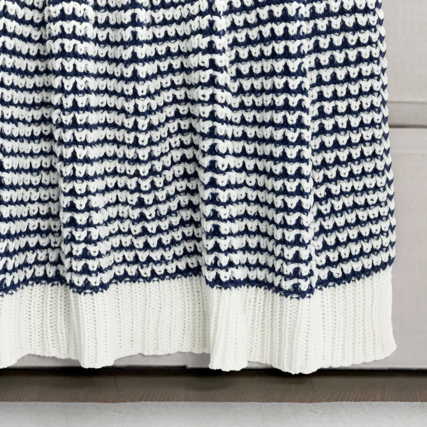 Chic And Soft Knitted Throw