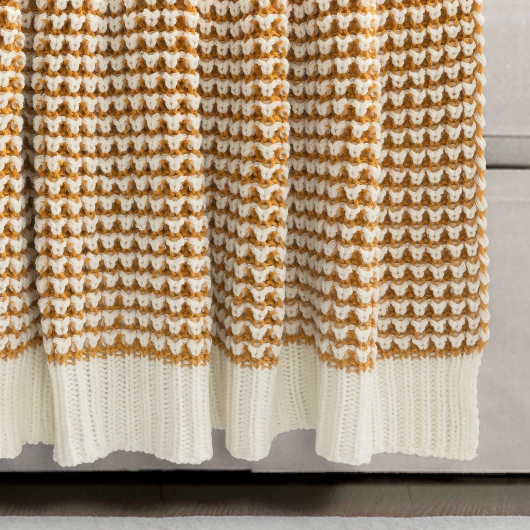 Chic And Soft Knitted Throw