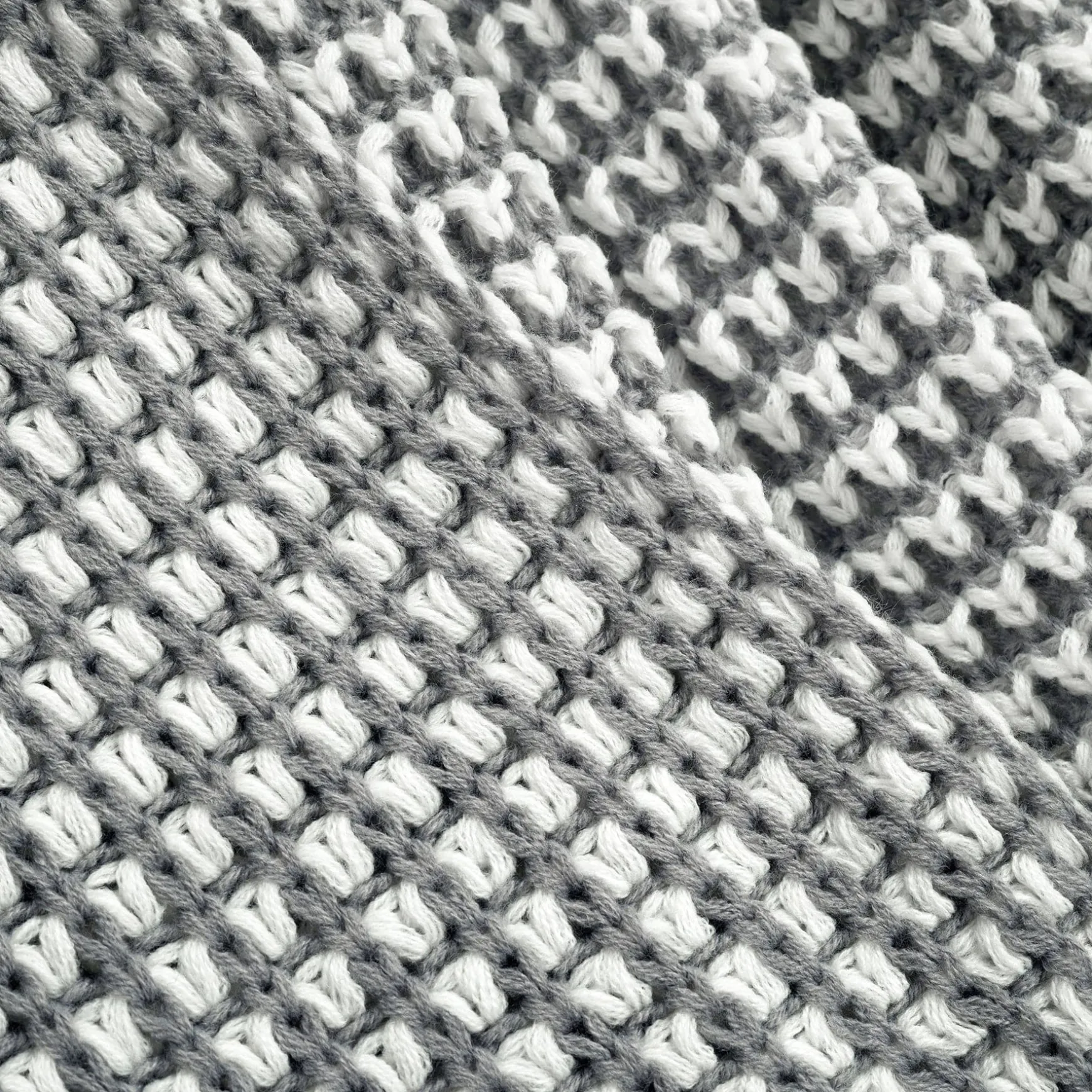 Chic And Soft Knitted Throw