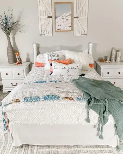 Coastal Reef Feather Reversible Quilt Set