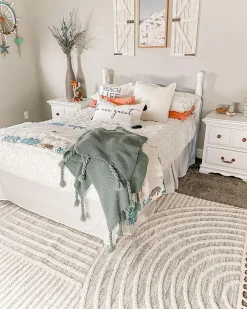 Coastal Reef Feather Reversible Quilt Set