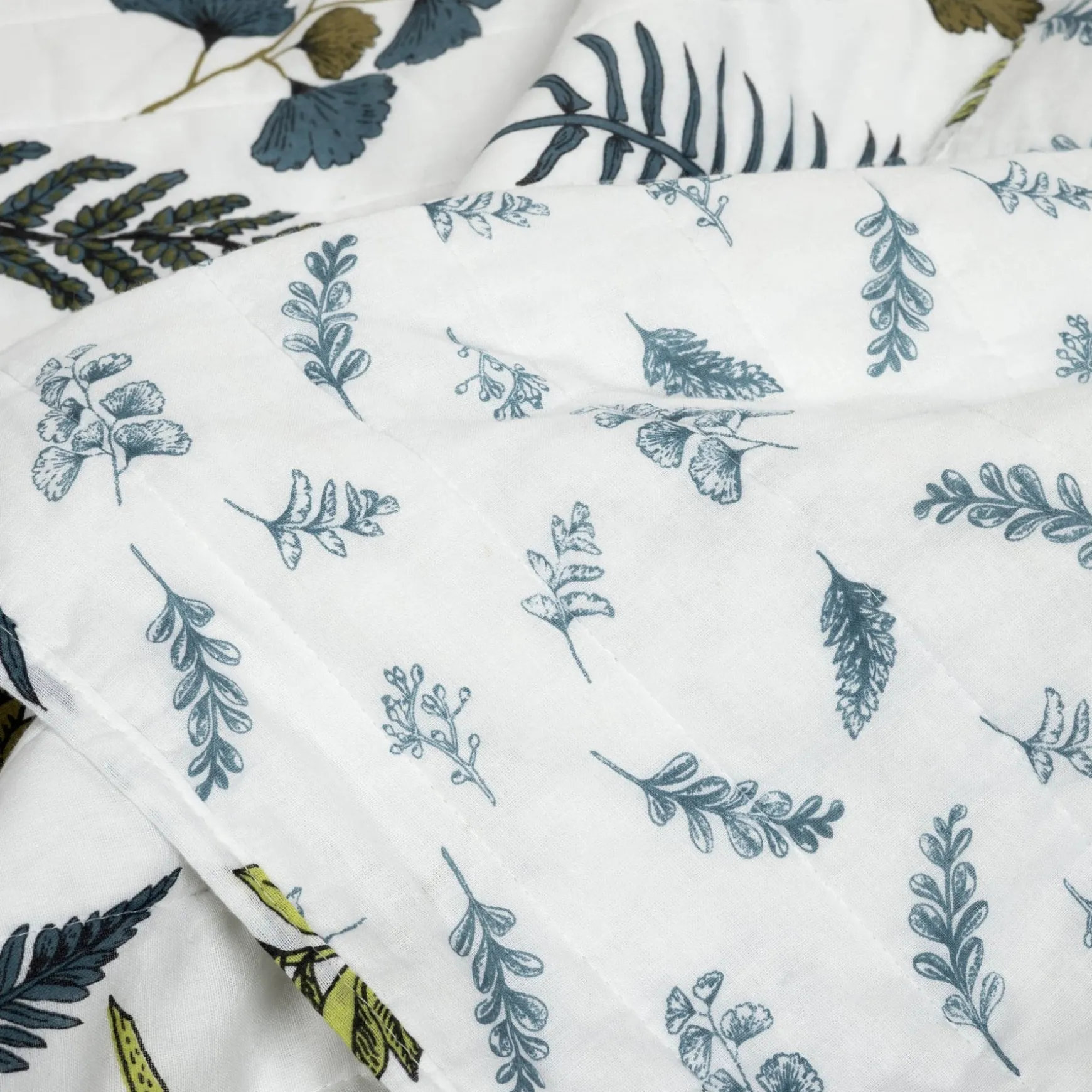 Devonia All Over Cotton Quilt 3 Piece Set