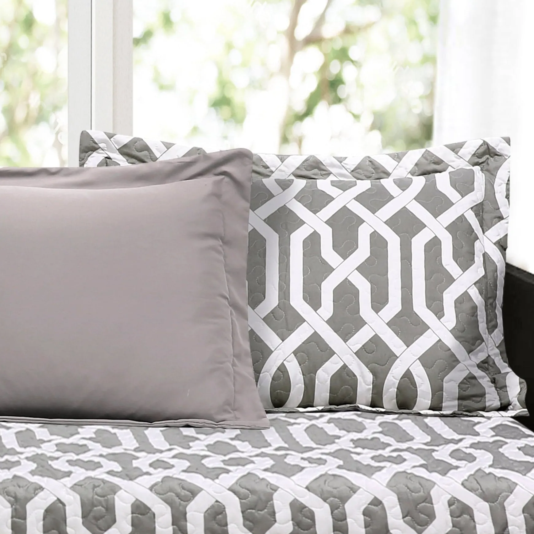 Edward Trellis 6 Piece Daybed Cover Set