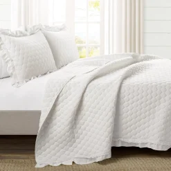 Ella Ruffle Lace 3 Piece Quilt Set