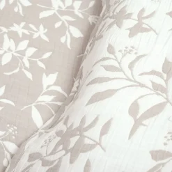 Floral Jacquard Reversible Soft Matelassé 3 Piece Quilt Set