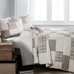 Greenville 3 Piece Quilt Set