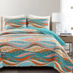 Hailey Watercolor Wave Reversible Cotton Quilt 3 Piece Set