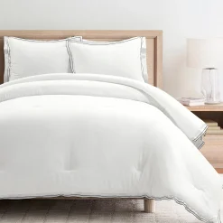 Hampton Double Flange Embroidered Contrast Edge Comforter Set
