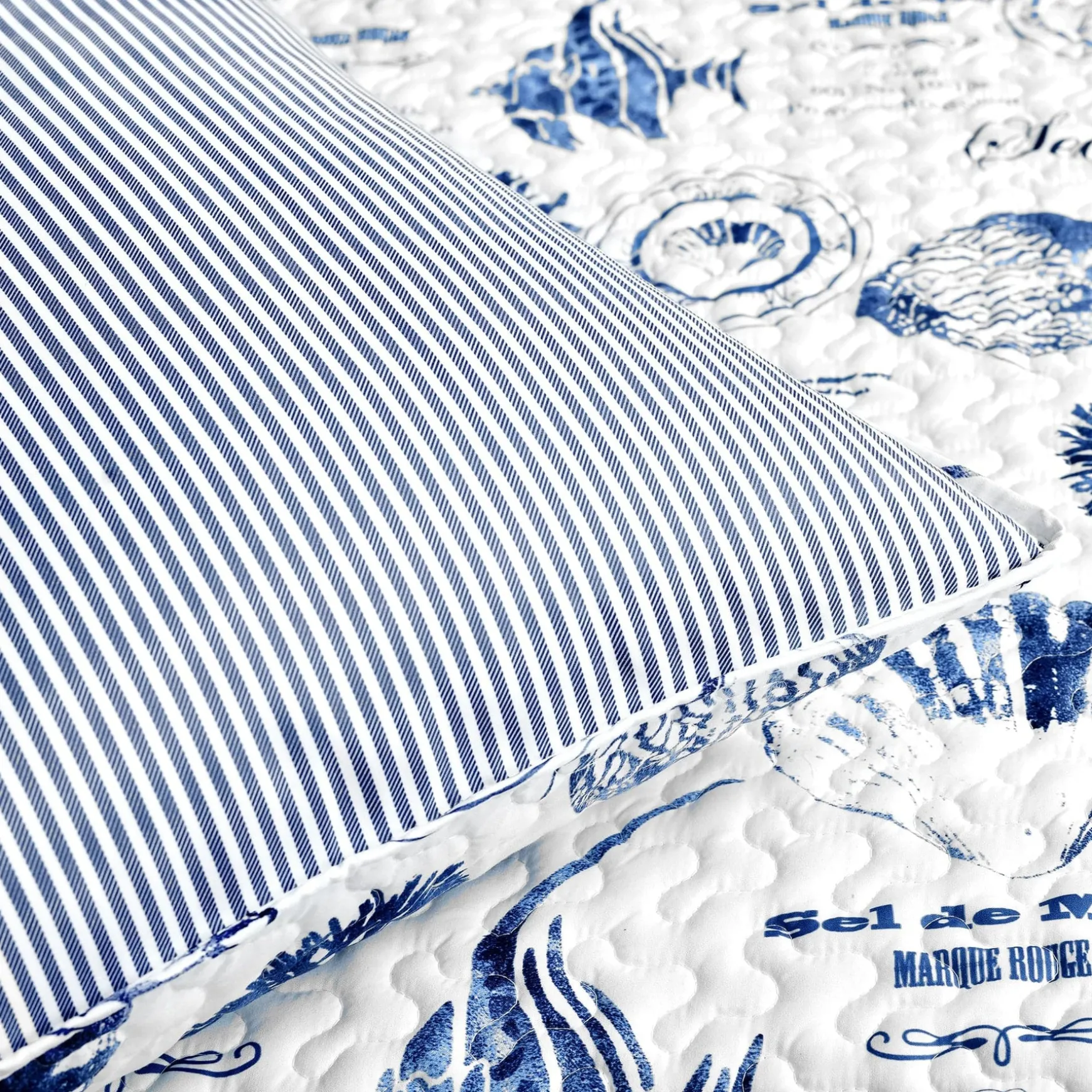 Harbor Life Reversible Quilt Set