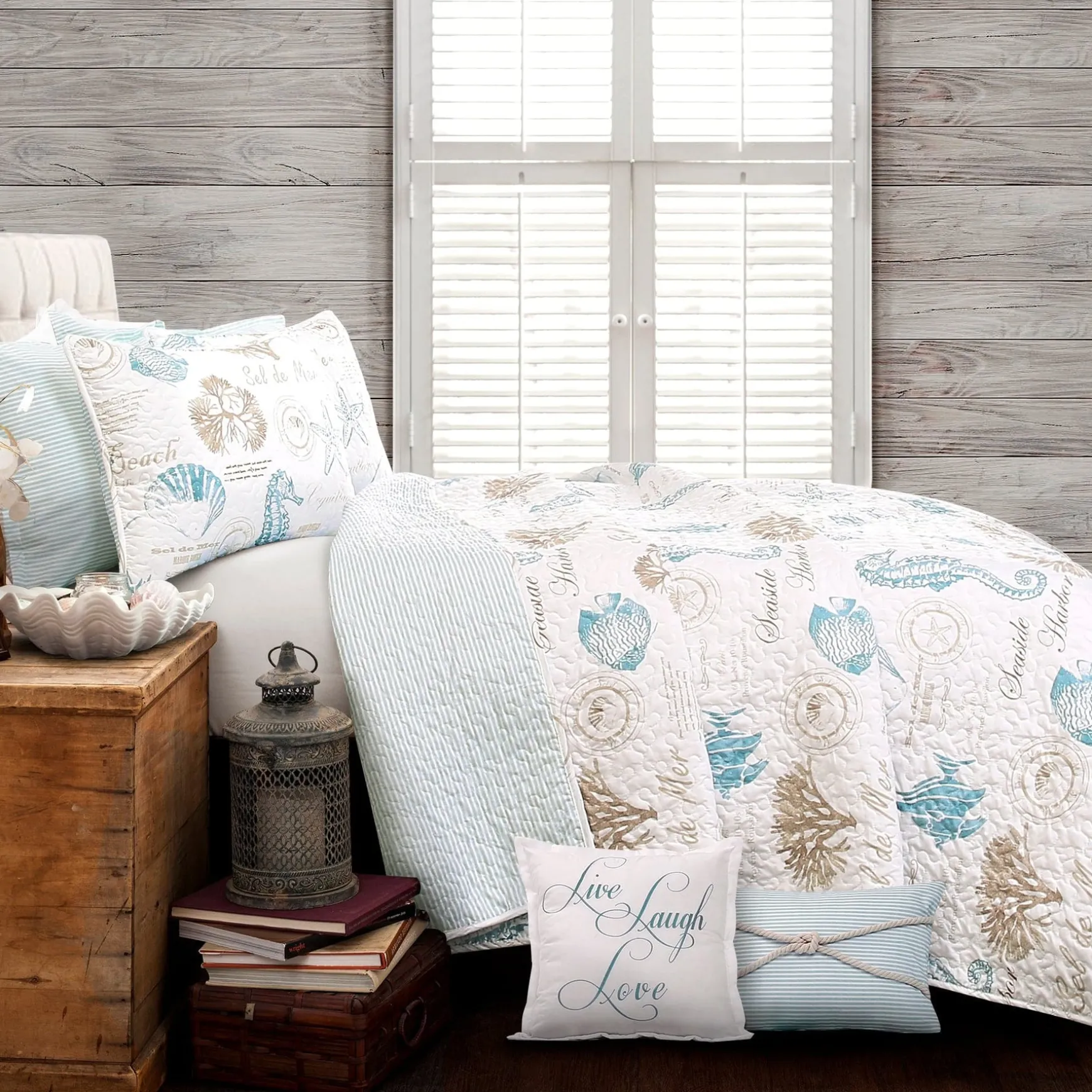 Harbor Life Reversible Quilt Set