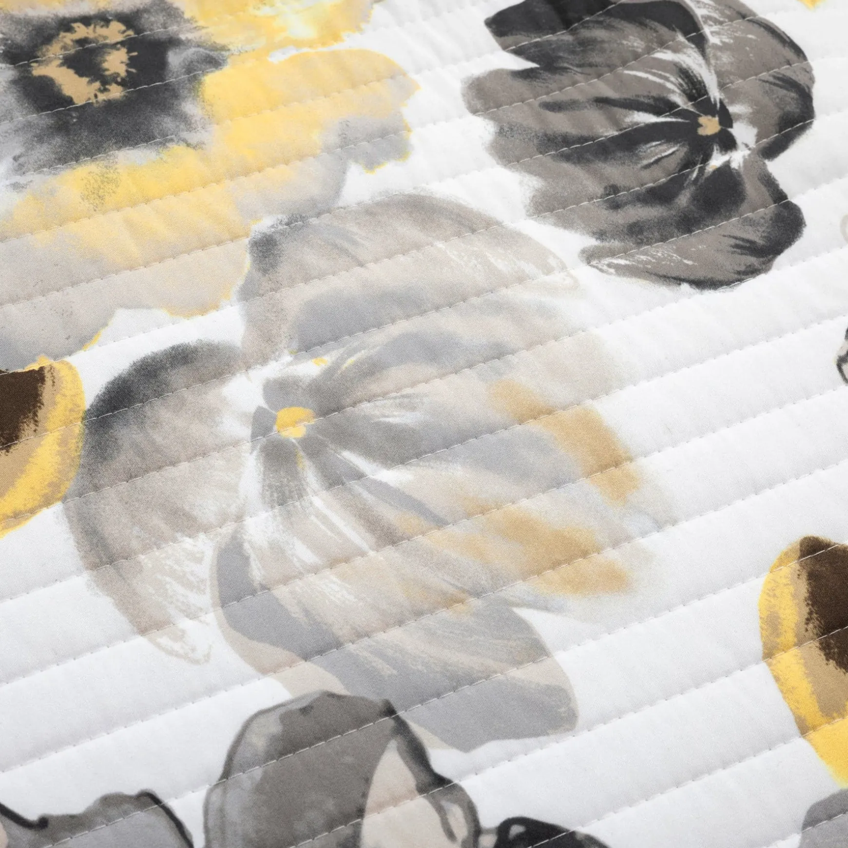 Leah Reversible 8 Piece Quilt Set