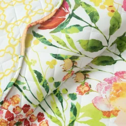 Leilani Watercolor Scallop Edged Floral 3 Piece Quilt Set