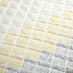 Medallion Ombre Reversible Throw