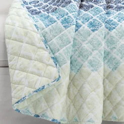 Medallion Ombre Reversible Throw