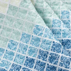 Medallion Ombre Reversible Throw