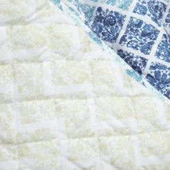 Medallion Ombre Reversible Throw