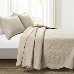 Medallion Scalloped Edge Oversized Bedspread Set