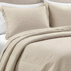 Medallion Scalloped Edge Oversized Bedspread Set