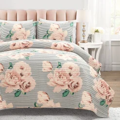 Mira Vintage Floral Oversized Quilt Set