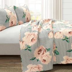 Mira Vintage Floral Oversized Quilt Set