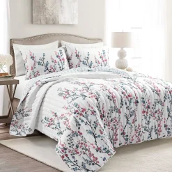 Mirabelle Watercolor Floral Reversible 3 Piece Quilt Set