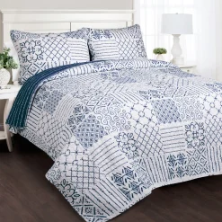 Monique 3 Piece Quilt Set