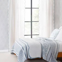 Nisha 3 Piece Quilt Set
