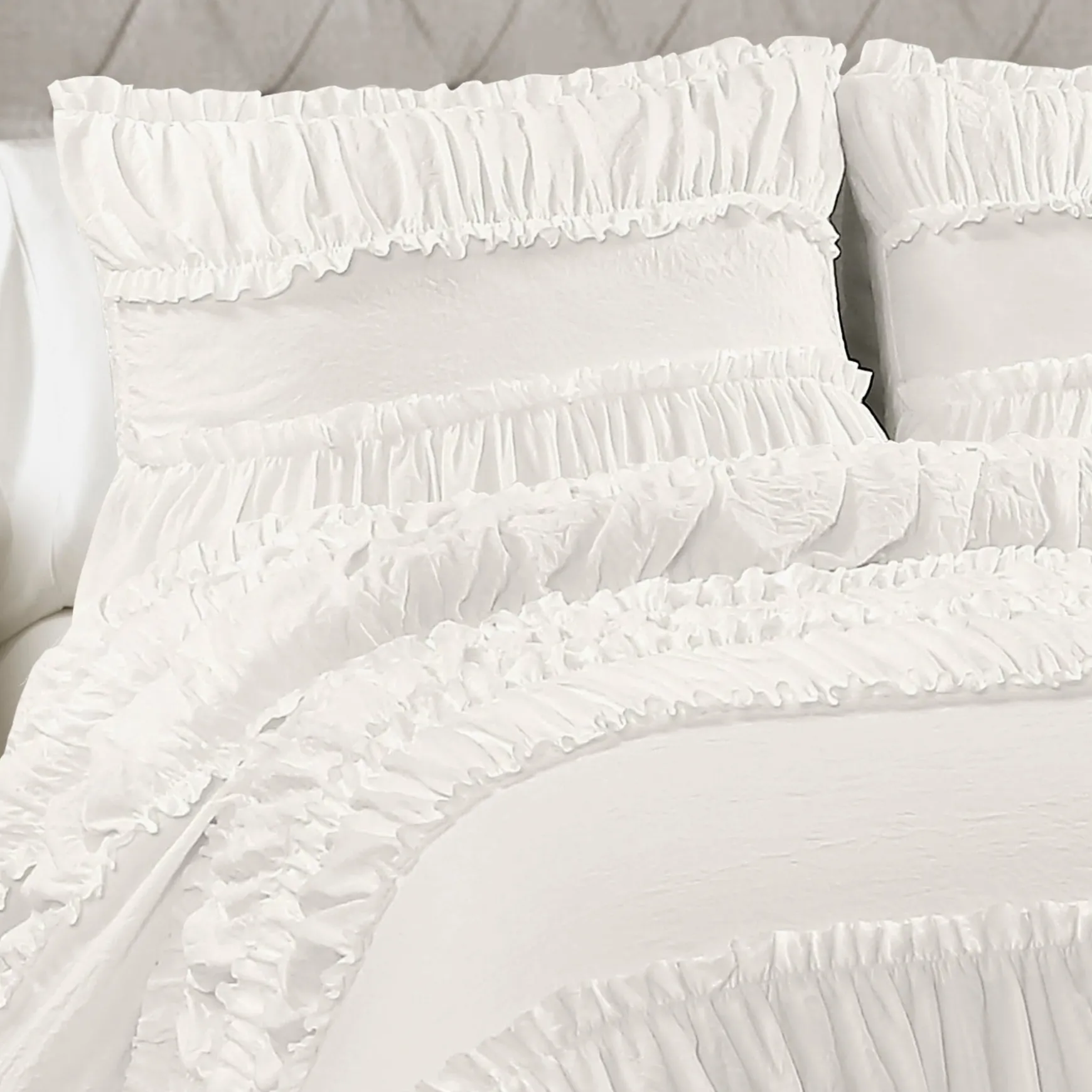 Nova Ruffle 3 Piece Comforter Set