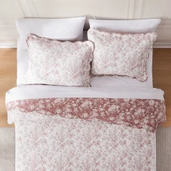 Peony Toile Reversible Cotton Quilt Set