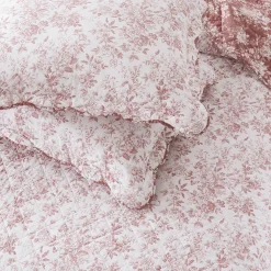 Peony Toile Reversible Cotton Quilt Set