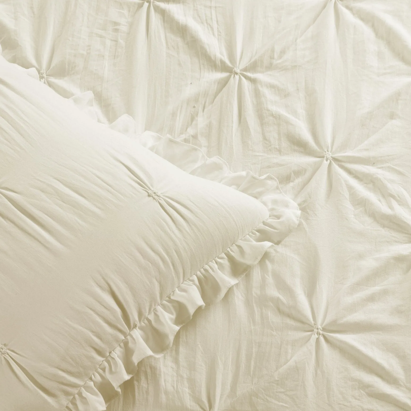 Ravello Pintuck Ruffle Skirt Bedspread Set