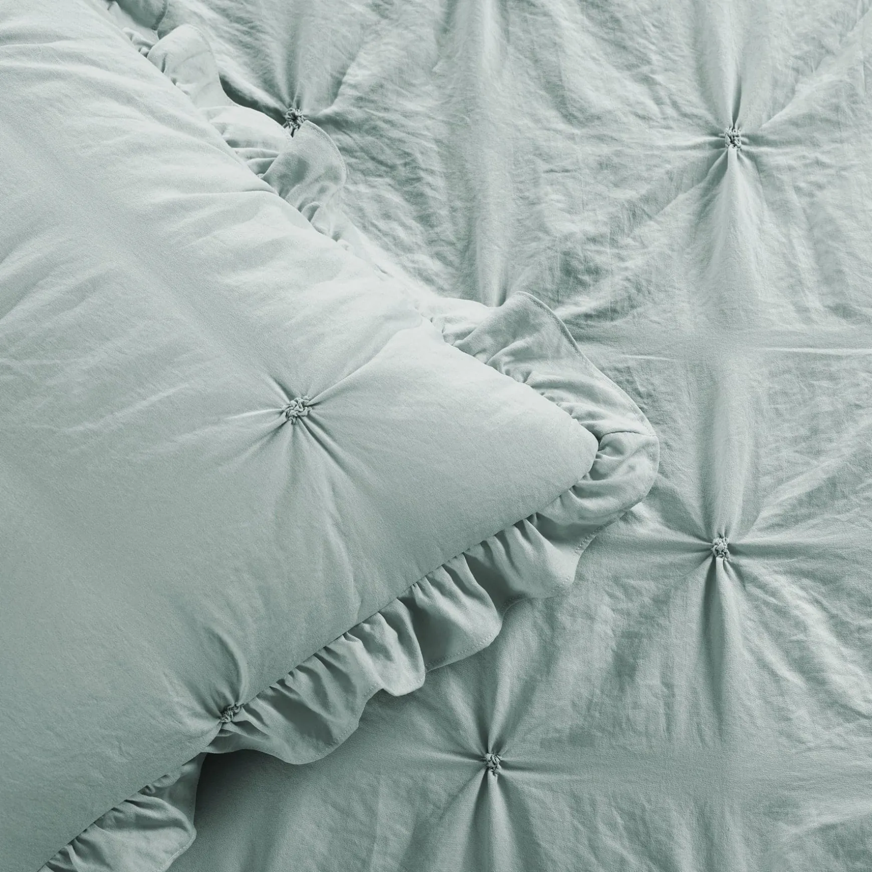 Ravello Pintuck Ruffle Skirt Bedspread Set