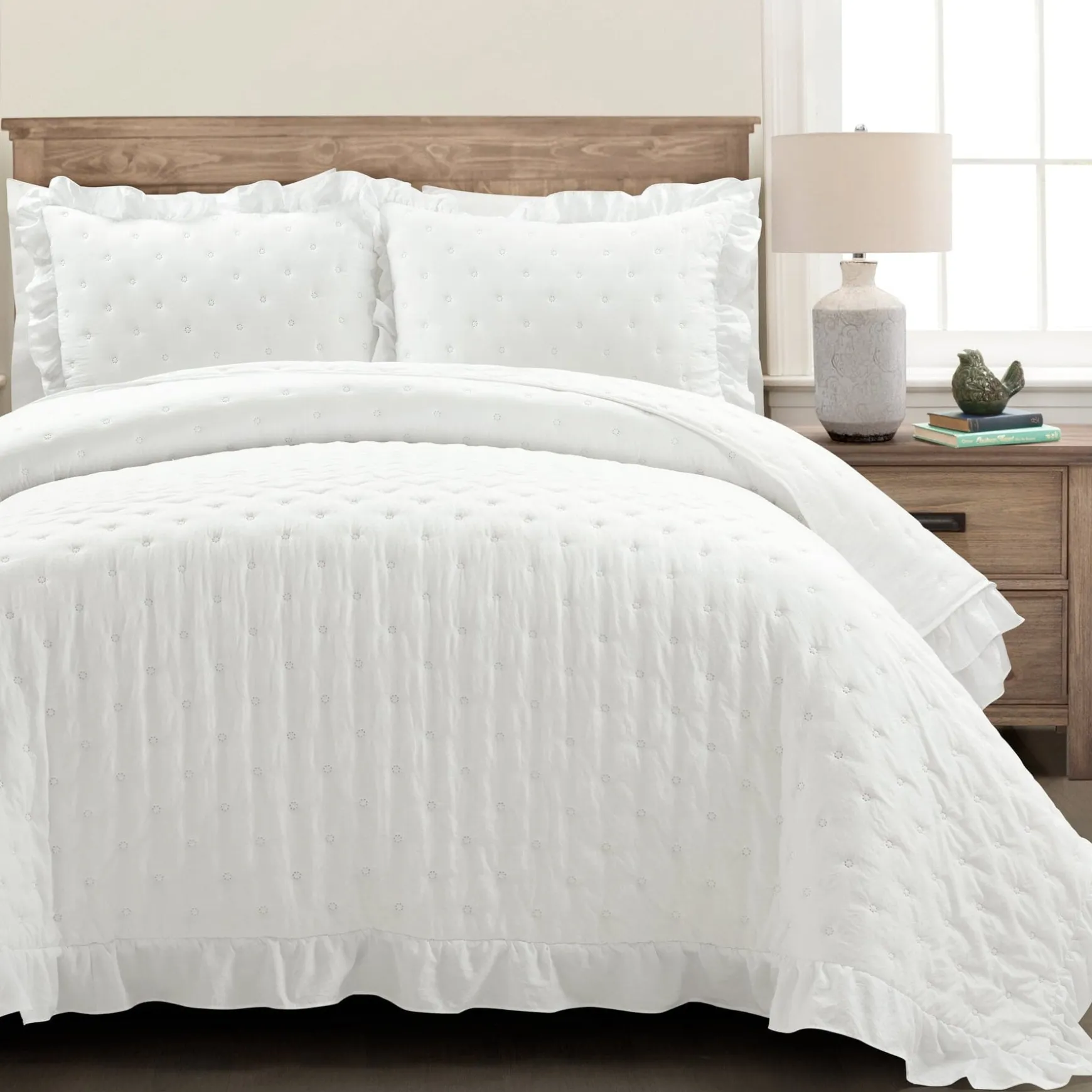 Reyna Ruffle Reversible Oversized 3 Piece Quilt Set