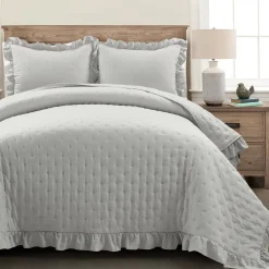 Reyna Ruffle Reversible Oversized 3 Piece Quilt Set