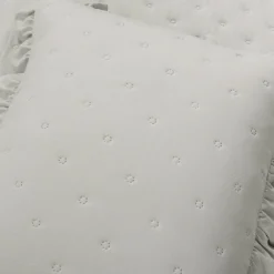 Reyna Ruffle Reversible Oversized 3 Piece Quilt Set