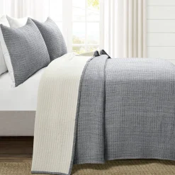 Solid Kantha Pick Stitch Yarn Dyed Cotton Woven Quilt/Coverlet Set