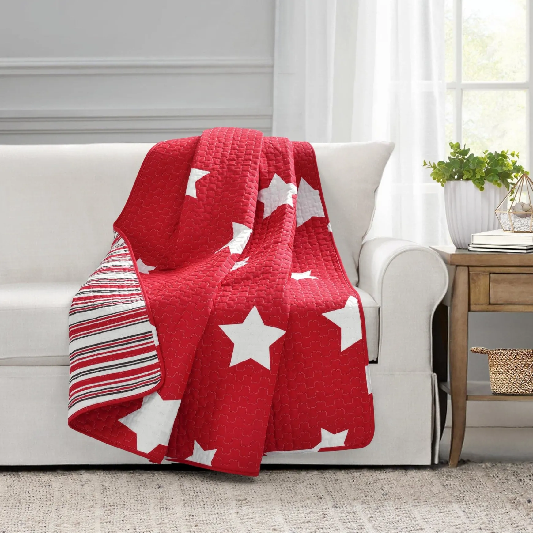 Star Reversible Cotton Throw