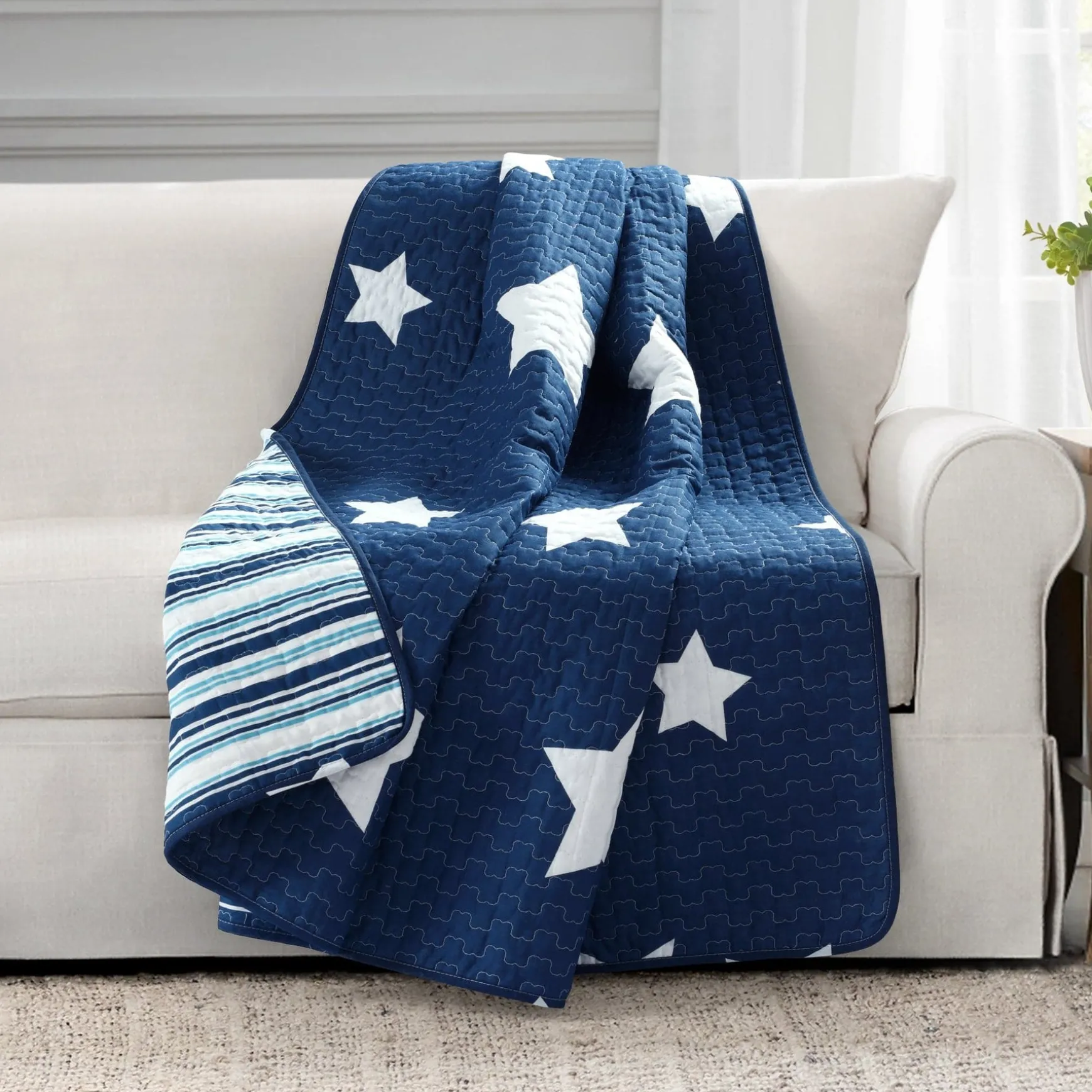 Star Reversible Cotton Throw