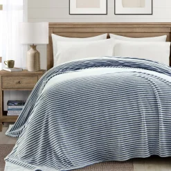 Super Cozy Ultra Soft Ribbed Faux Fur Oversized Blanket/Bedspread