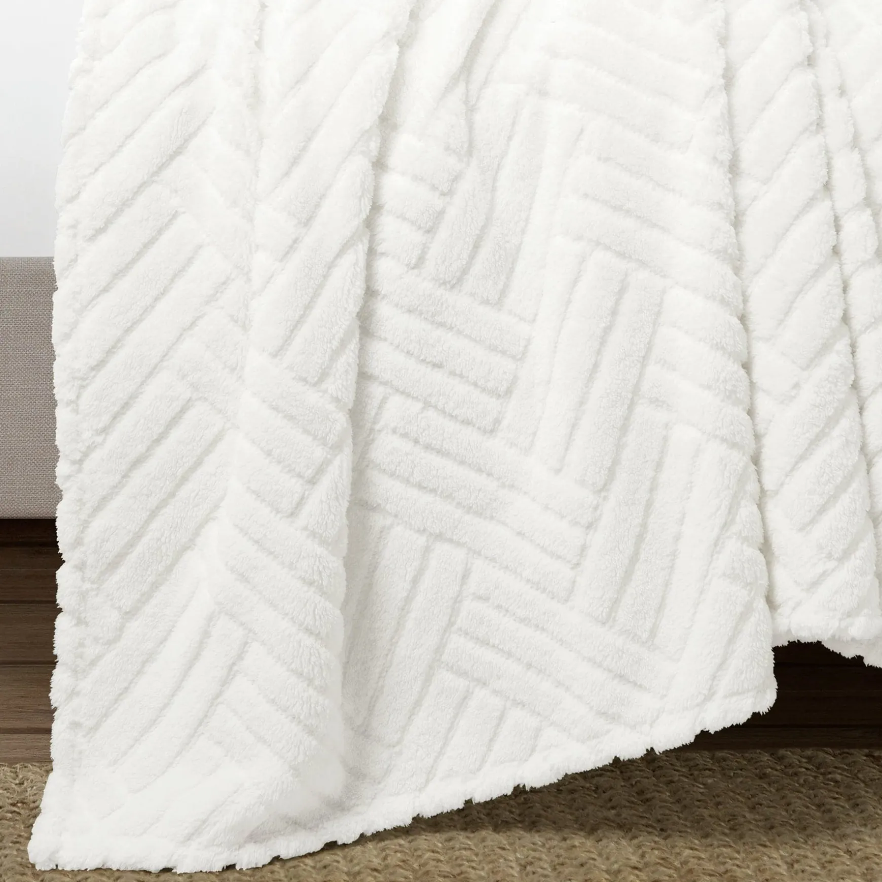 Super Cozy Ultra Soft Sherpa Jacquard Geo Blanket/Bedspread