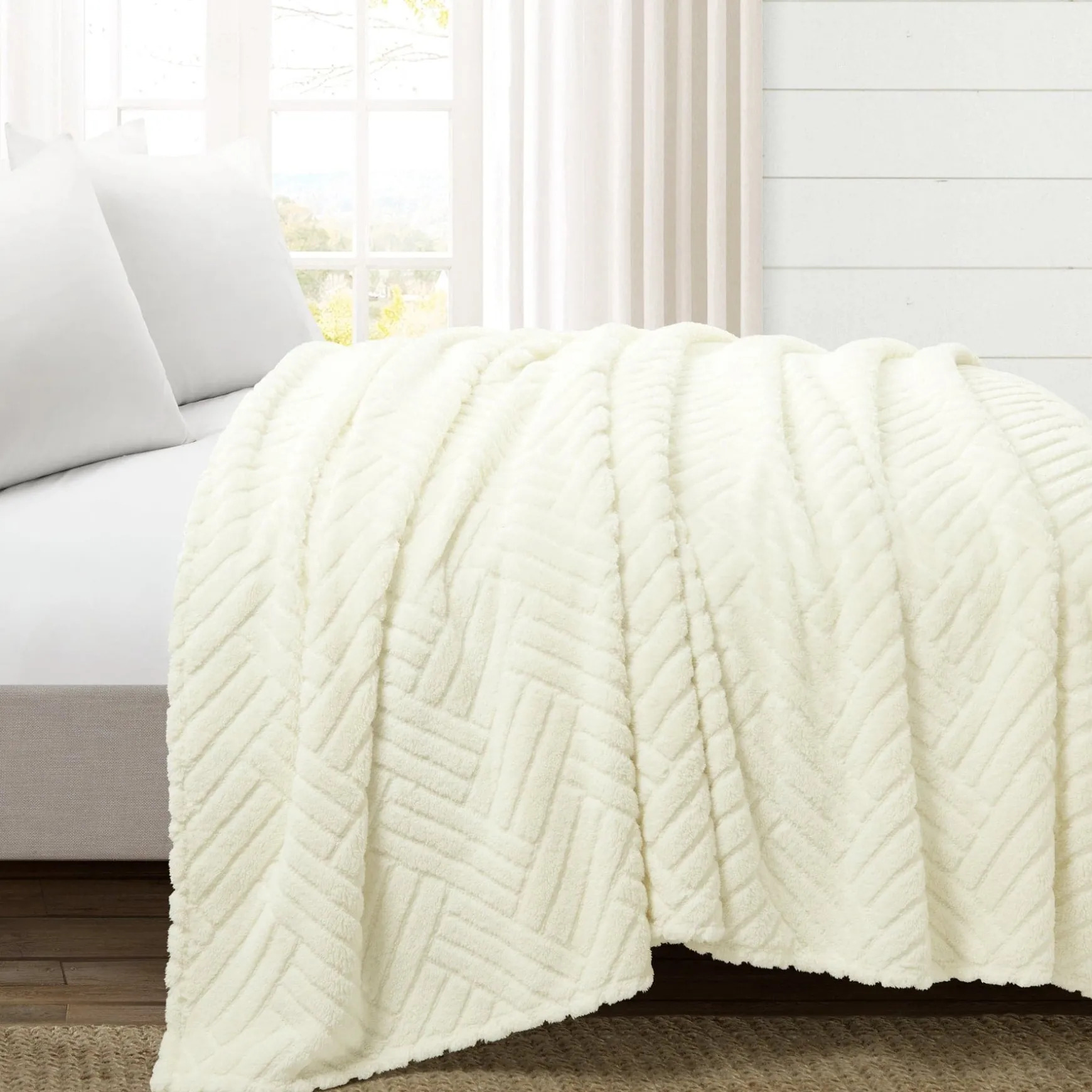 Super Cozy Ultra Soft Sherpa Jacquard Geo Blanket/Bedspread