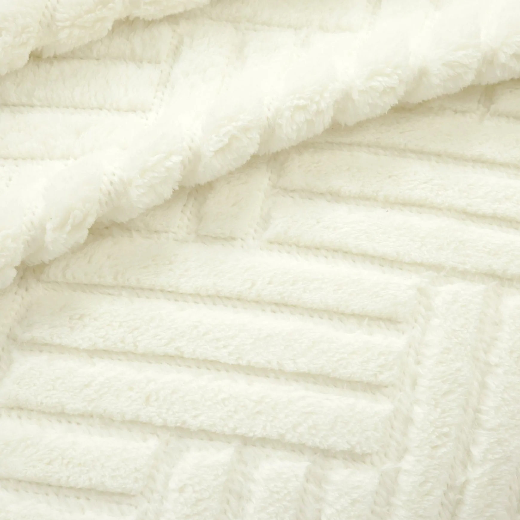 Super Cozy Ultra Soft Sherpa Jacquard Geo Blanket/Bedspread