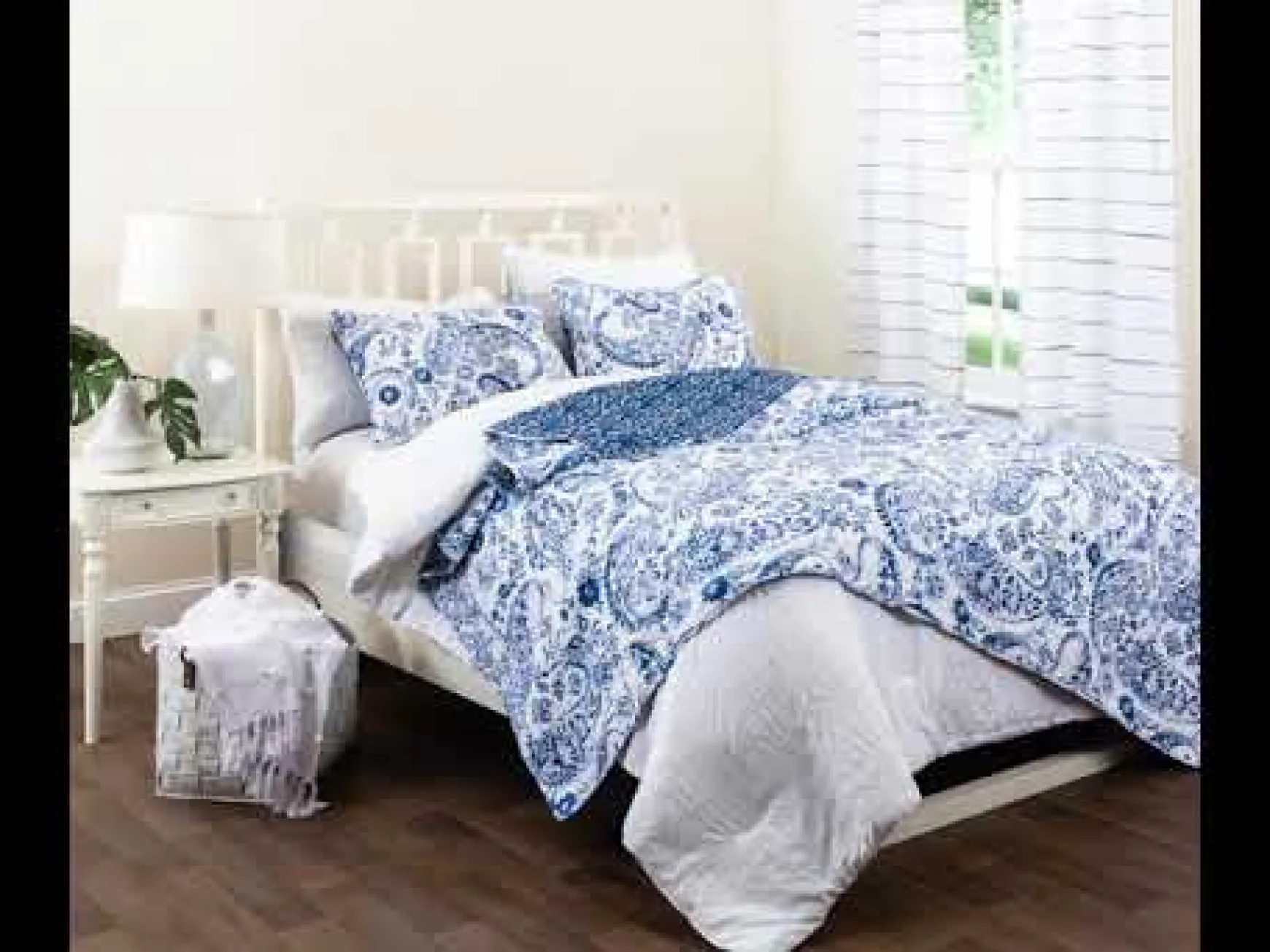 Yani Decorative Pillow Cover